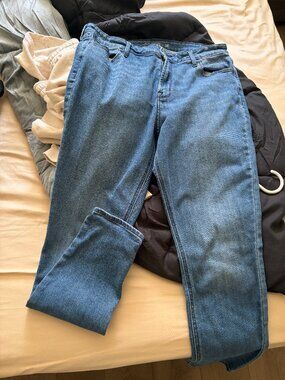 Old Navy Skinny Jeans Size 14 with Stretch